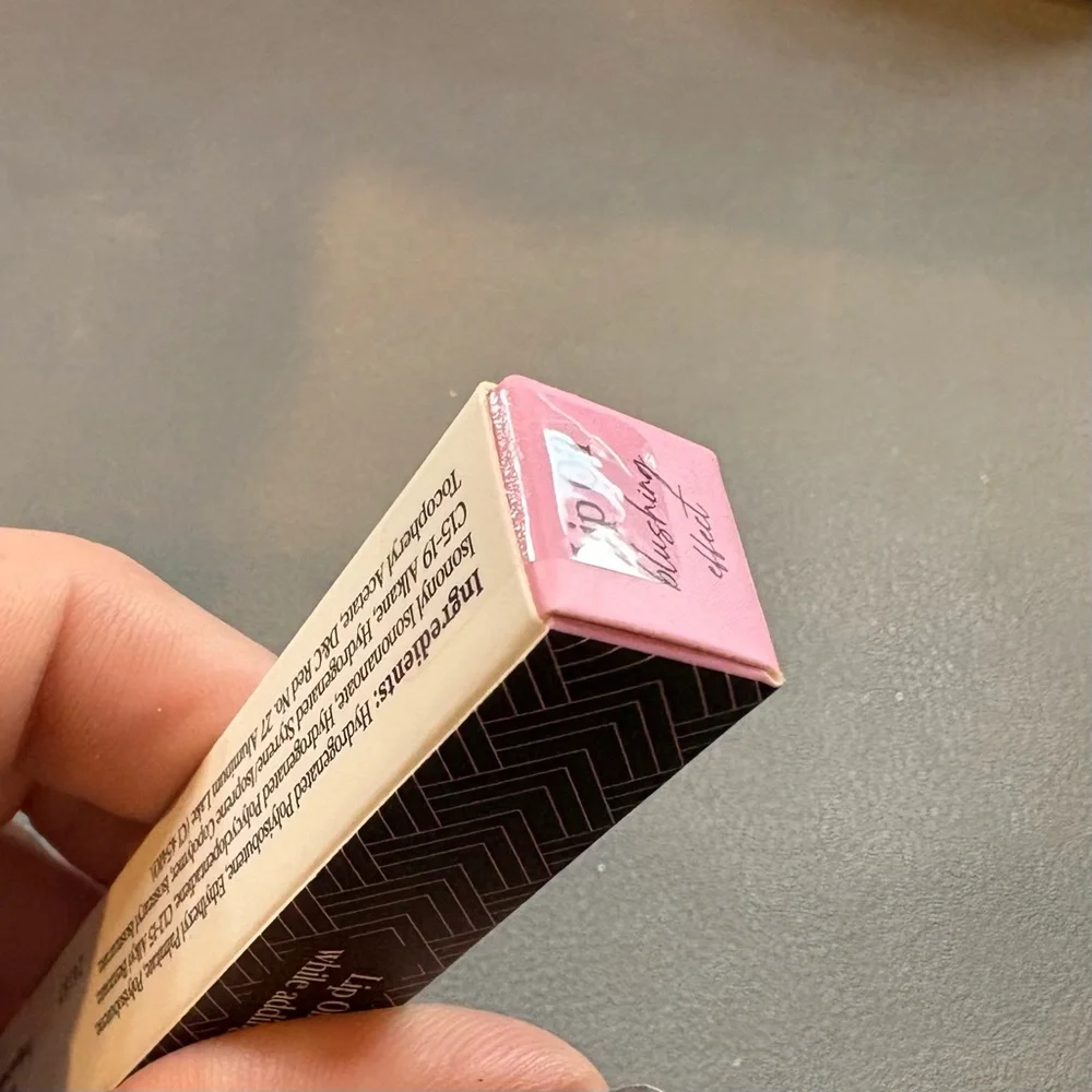 Clear to Pink Lip Oil - Picture 6 of 6